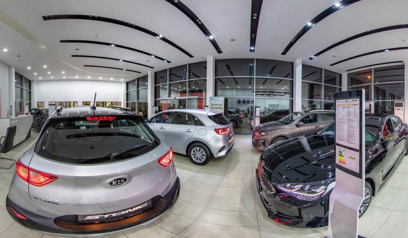 KIA showroom full